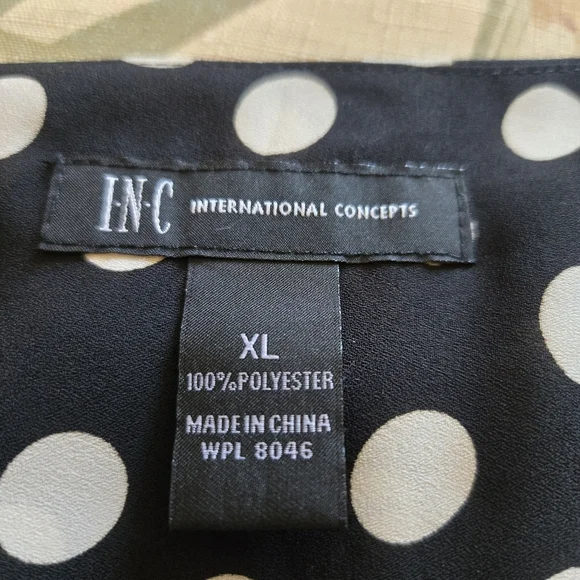 3/$25 INC International Concepts Polka Dot Blouse Black White XL Ruffle Sleeve - Picture 6 of 10